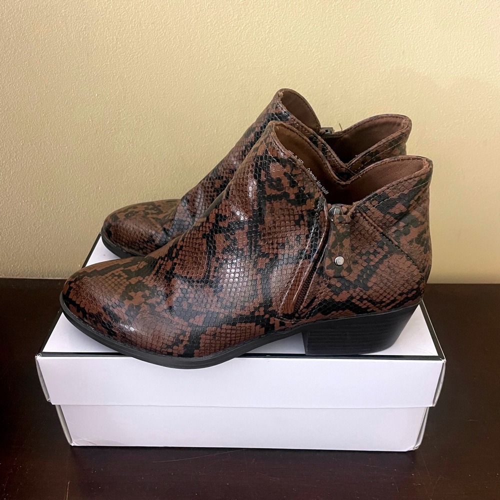 Kohls Angelfish Womens 9 Brown‎ Snakeskin Print Ankle Booties Block Heel Zipper